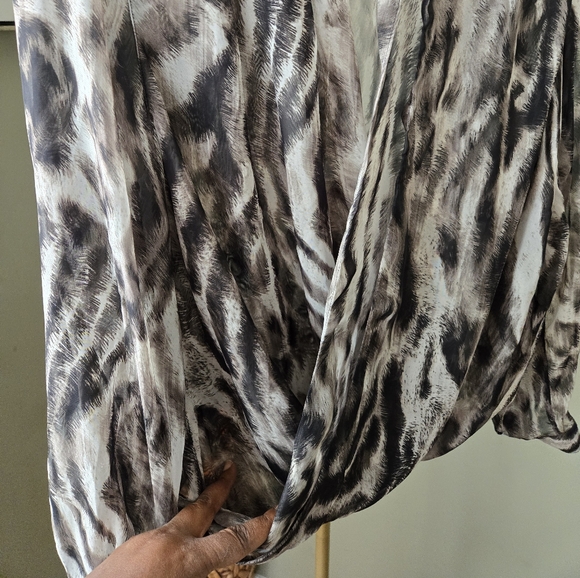 Jennifer Lopez Blouse sz Medium - Picture 3 of 6